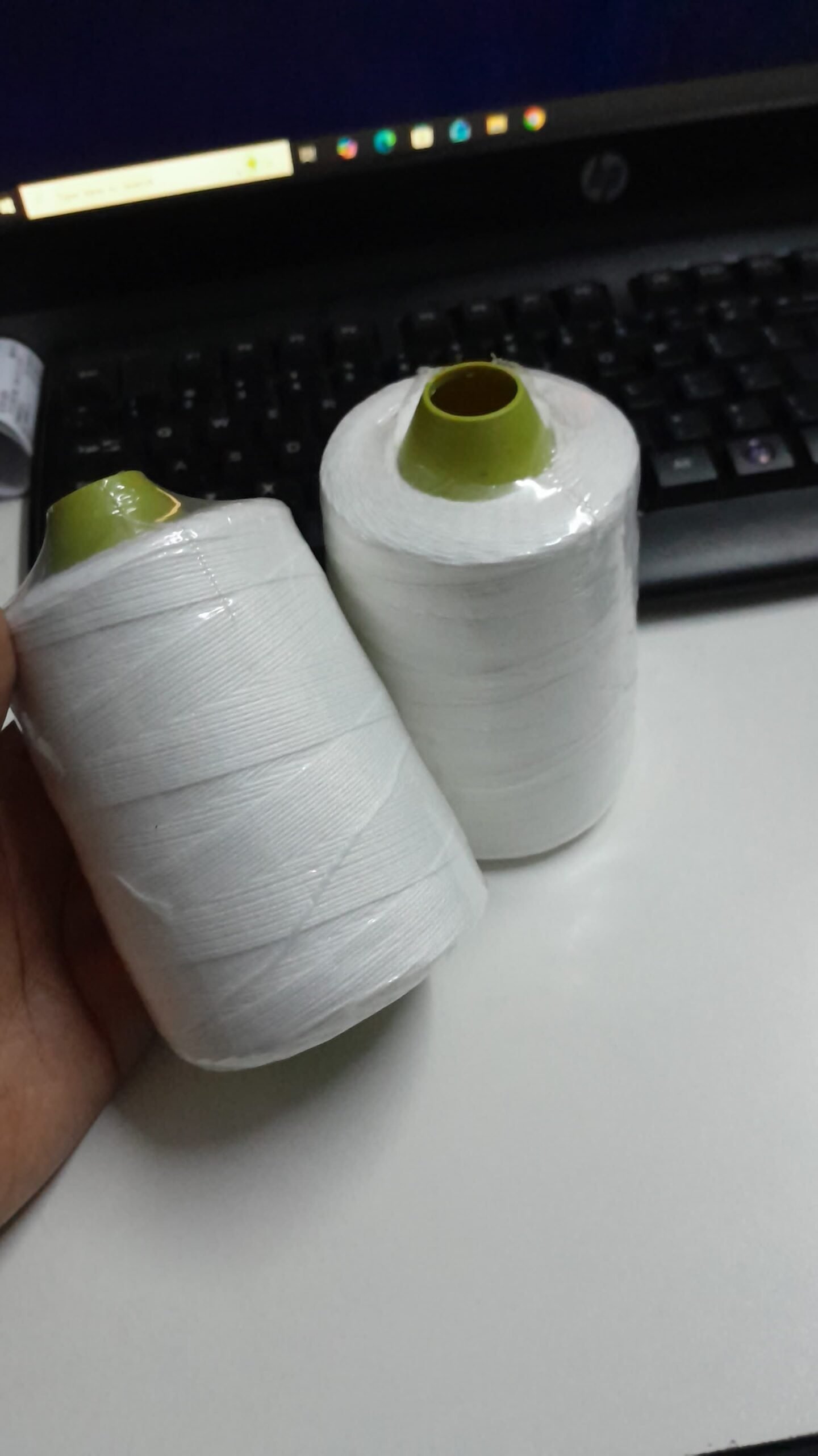 HREADS Sack Sewing Threads - Image 1